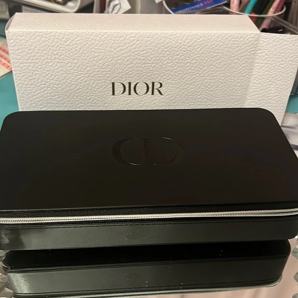 🖤🩶🖤🩶Dior Tri Axis Piano With 6 Mini Deluxe Products! - Picture 2 of 11